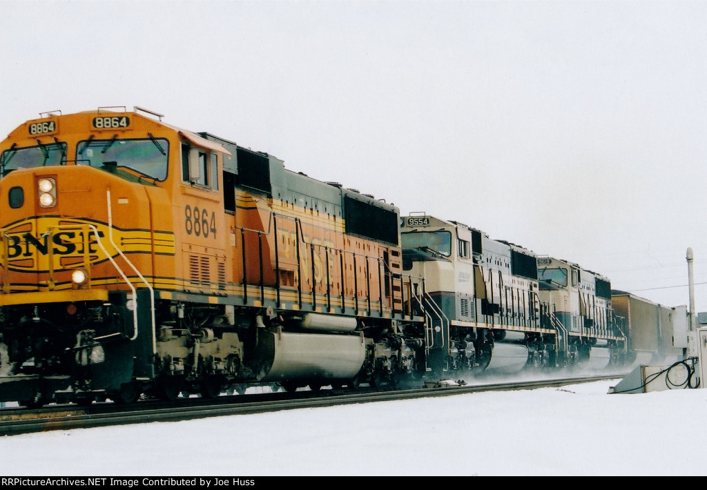 BNSF 8864 East